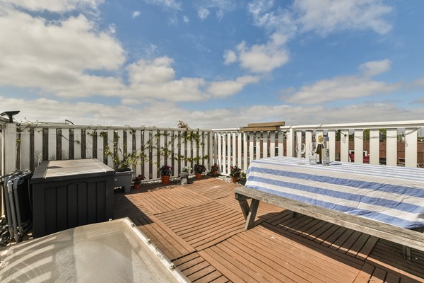 Medium property photo - Jan van Galenstraat 111D, 1056 BK Amsterdam